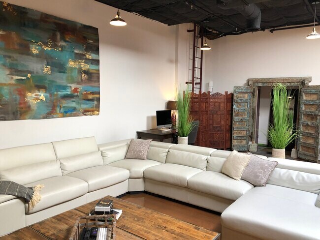 Showing Antique Door - 311 2nd St Unit 201