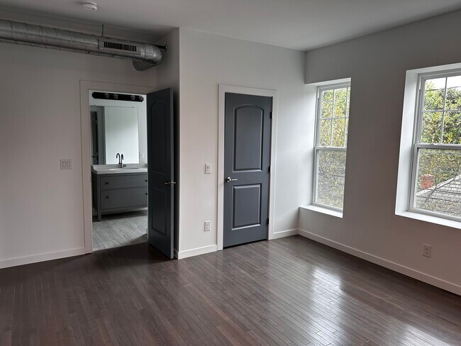 Photo - 27 Wilson Ave Unidad A