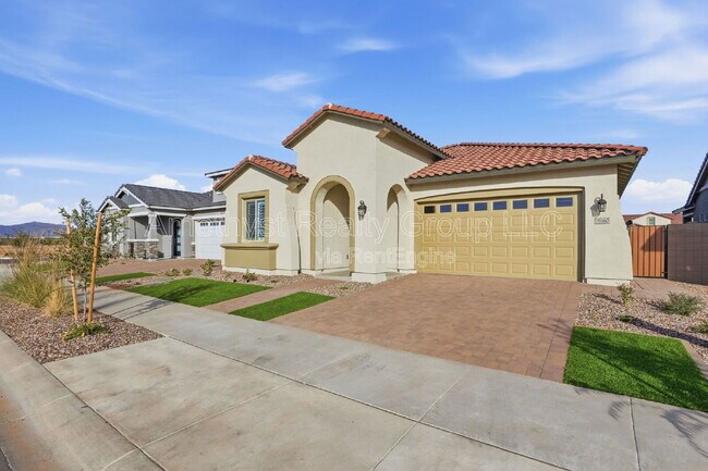 Building Photo - 15660 W Pershing St