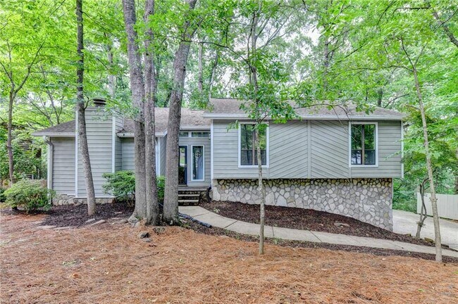 Building Photo - 5100 Forest Mist Dr