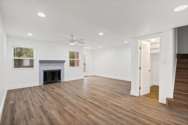 6401 Chimney Creek Cir Unidad A