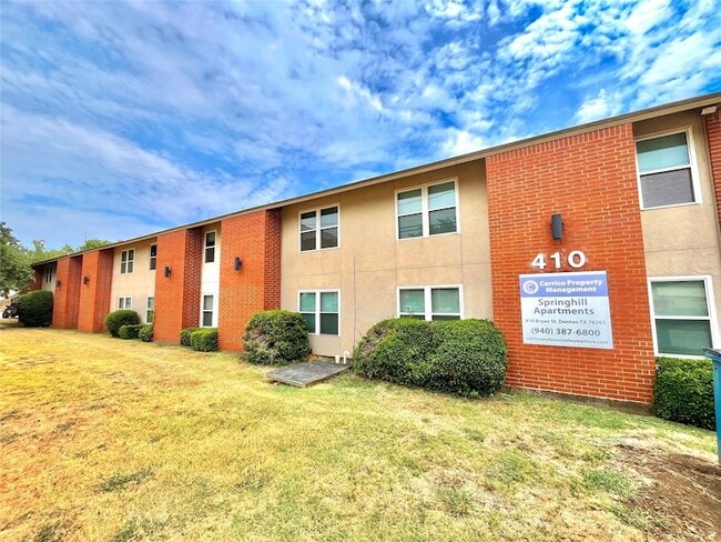 Building Photo - 410 Bryan St Unit 3 Rental