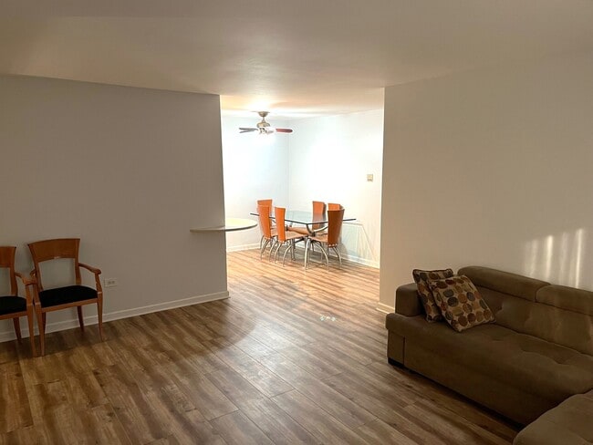 Photo - 6105 Knoll Valley Dr Unit 104