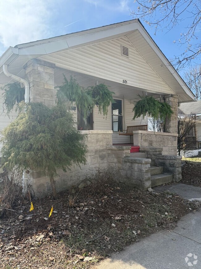 Building Photo - Charming Bungalow in Prospect Hill: Your P... Rental