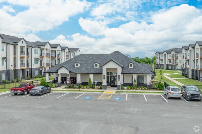 Leasing Office - West 530