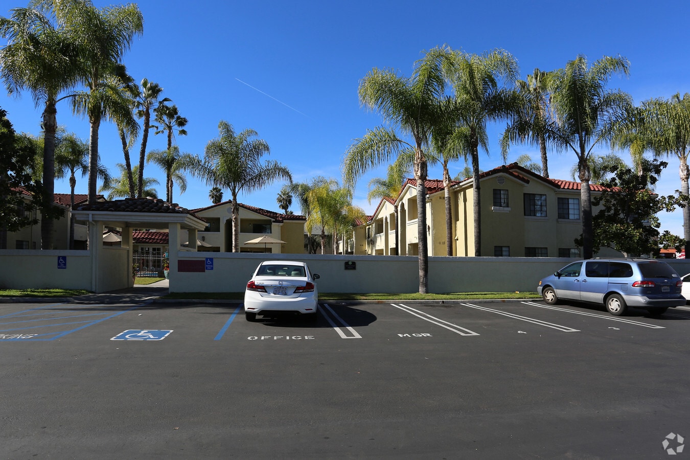 Photo - Los Olivos Apartments