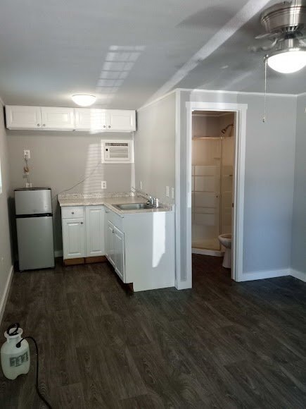 Photo - Cozy 1-Bed Escape in Longview - Perfect for Minimalist Living!