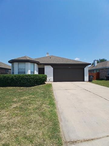 Building Photo - 7208 Park Creek Dr