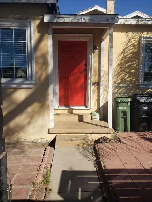 Building Photo - 2400 Elmgrove St Unit 2400 Rental