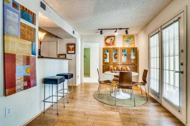 Photo - Cottages at Tulane