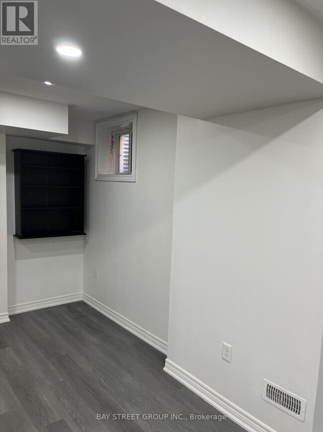 Photo - 50 Bernadino St