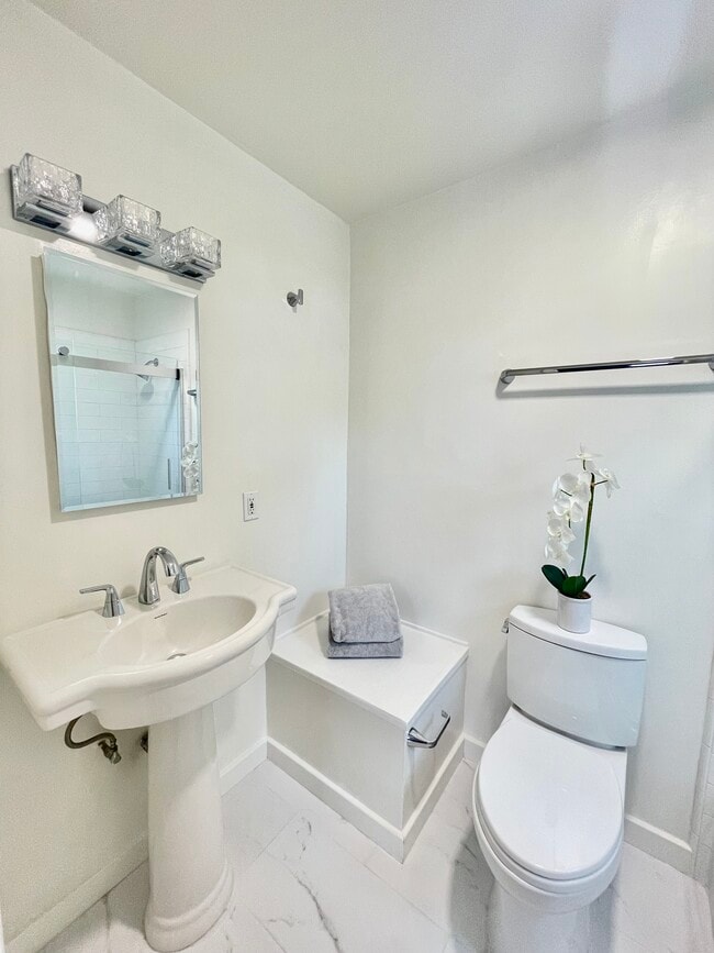 Photo - 1534 N Ave 47