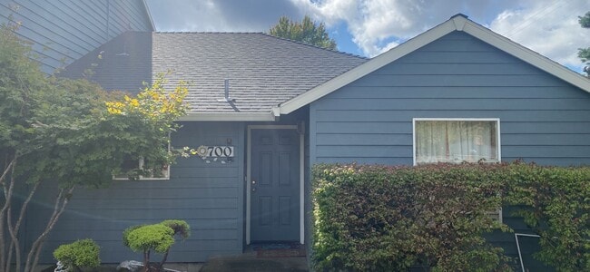 Building Photo - Comfortable 2-Bedroom Home Near Parks & Transit in Beaverton