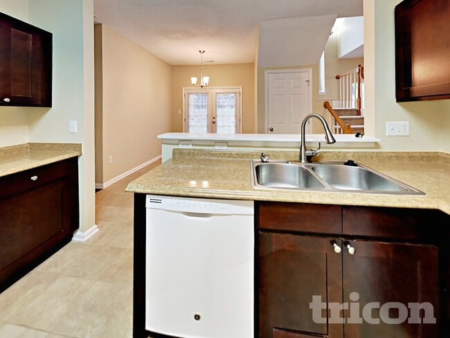 Photo - 9304 Twin Trail Dr