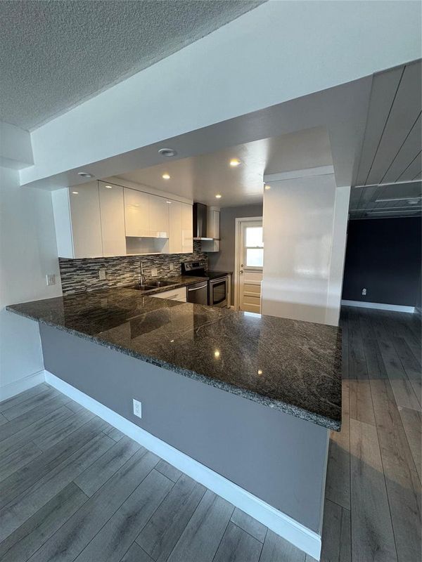 Photo - 3150 N Palm Aire Dr