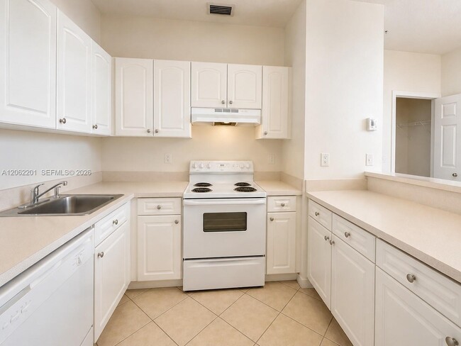 2734 Bird Ave Unit 203