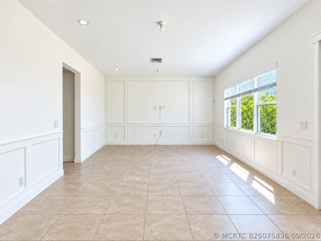 4763 Saddle Ranch Rd