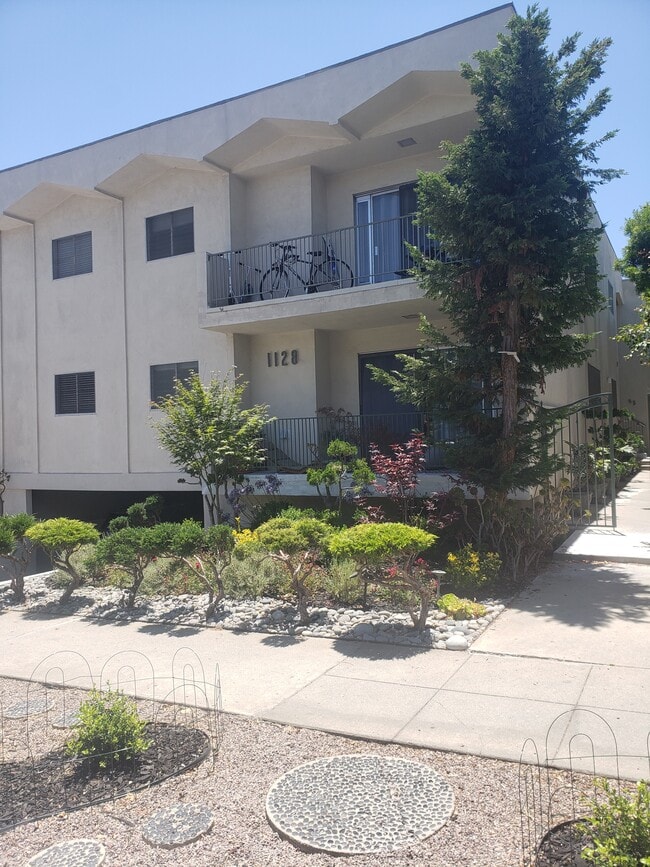 Photo - 1128 19th St Unit 6