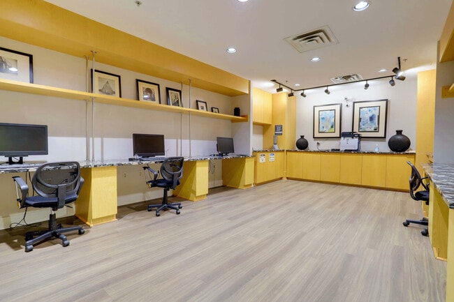 Photo - 901 N Pollard St Apartamento Unidad FL10-ID1022330P