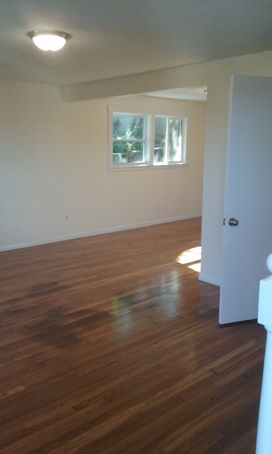 Photo - 7 North Crescent Circuit Unit 1