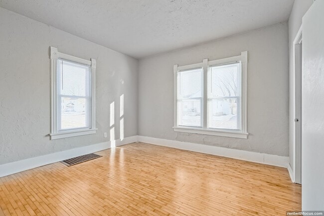 Photo - 79/81 East 13th St. Unidad 81