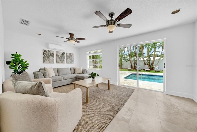 Photo - 4924 Shetland Ave