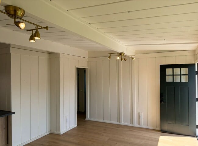 Photo - 2 bed 1 bath Duplex for Rent in Imperial Beach