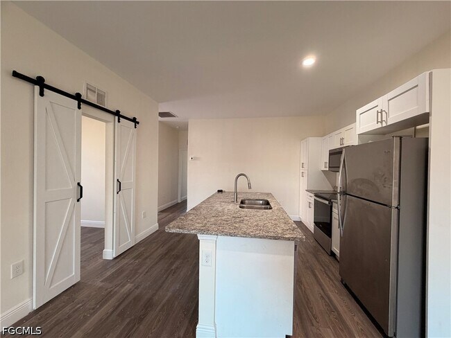 Photo - 454 Grant Blvd