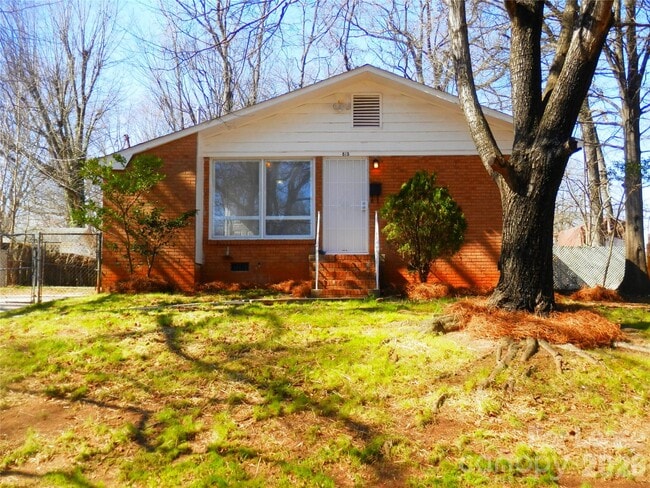 Photo - 815 Echo Glen Rd