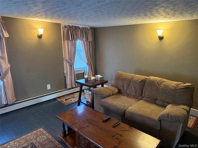 6 Glenmere Ave Unit 4