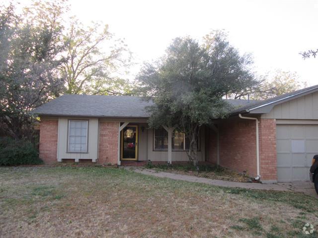 Building Photo - 2902 Ivanhoe Ln Rental