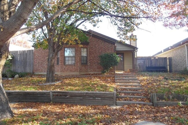 Building Photo - Ready to move in...