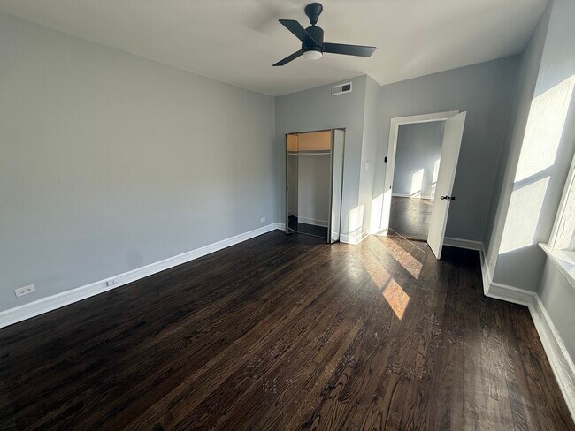 Photo - 1022 E Hyde Park Blvd Unidad 1S
