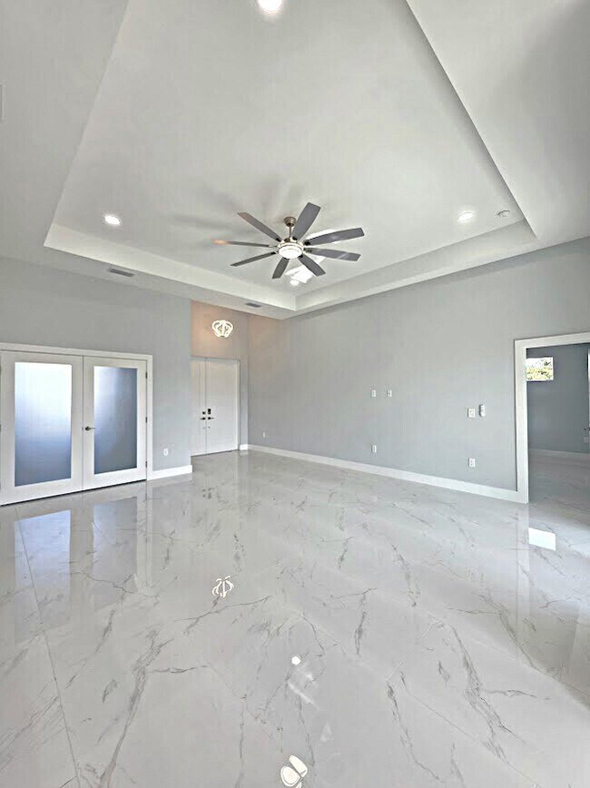 Photo - 3717 16th St W