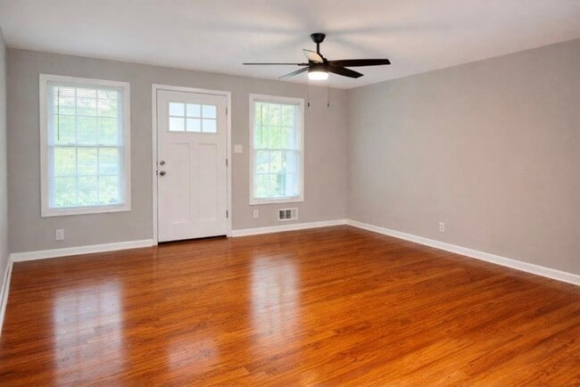 Photo - 1551 Pine Glen Cir