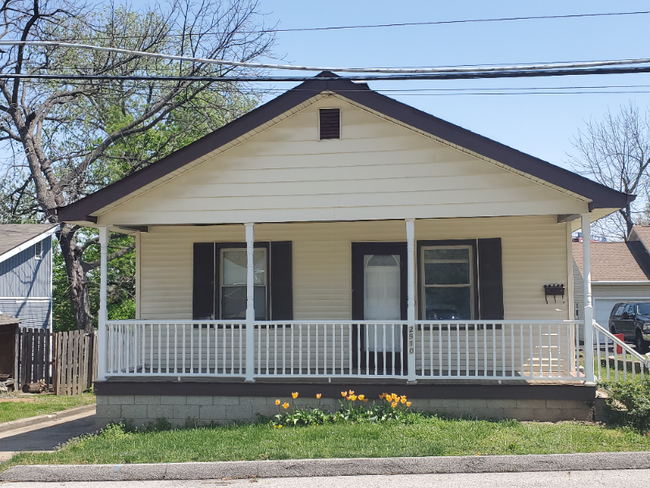 Building Photo - 2910 Endicott Ave Rental