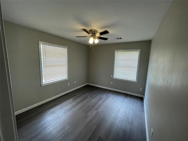 Photo - 1904 11th St Unit 1904 1/2