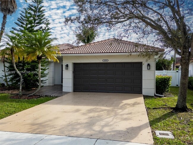 Building Photo - 16894 Crestview Ln
