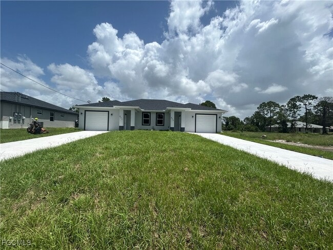 Photo - 873 Duplex St E Townhome