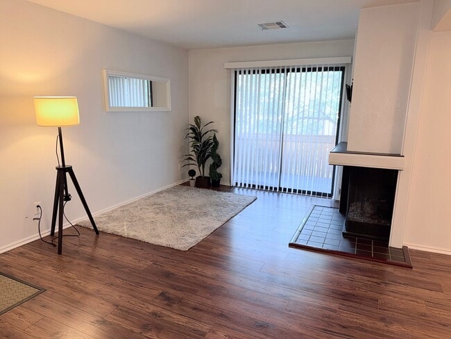 Photo - 6884 Countrywoods Cir Unit G