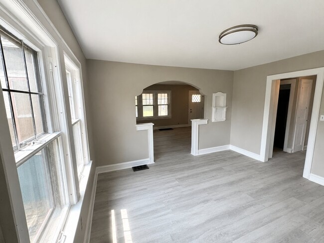 Photo - 510 Hilltonia Ave