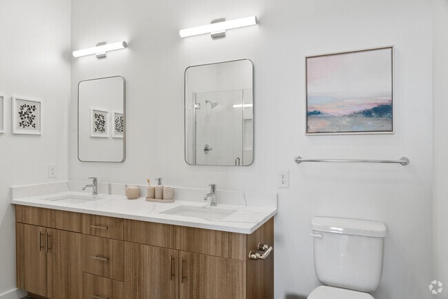 2BR, 2BA - 1,068SF - Primary Bathroom