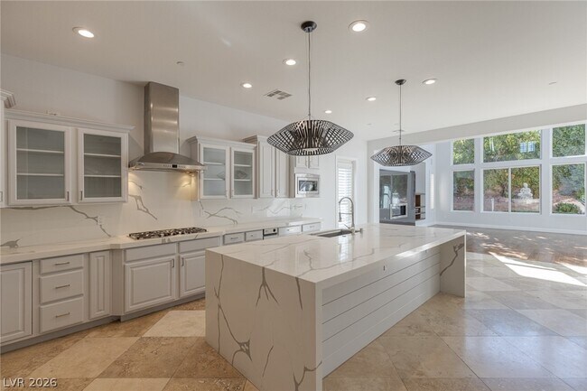 Photo - 1353 River Spey Ave