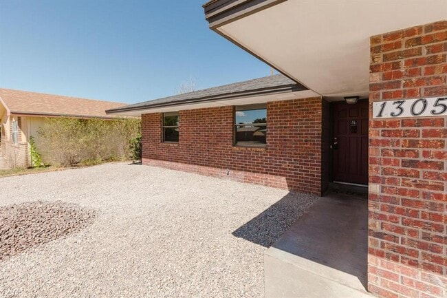Photo - Cute, Clean Brick Home