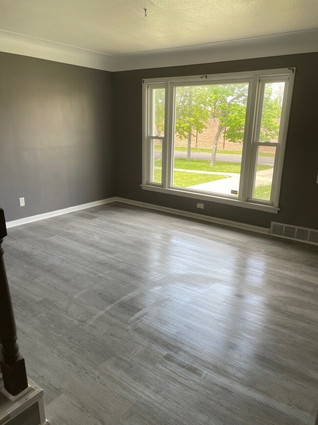 Photo - 19020 McCracken Rd