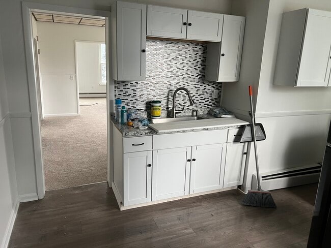 Photo - 24 Cottage St Unit 2 Bedroom minutes to HVCC