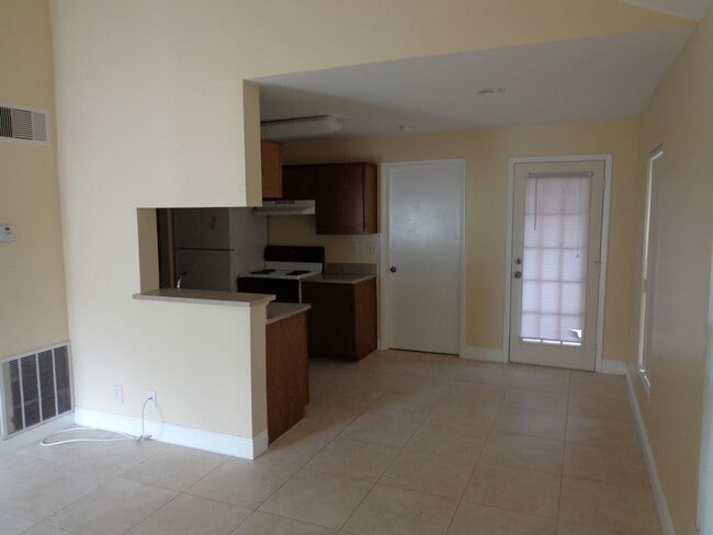 Photo - Charming condo 2 Bedrooms and 1 Bathroom In Sunrise, FL
