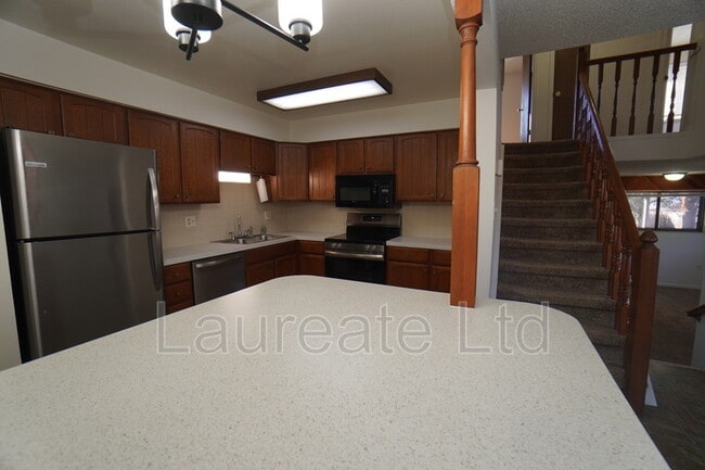 Photo - 5859 Newcombe Ct