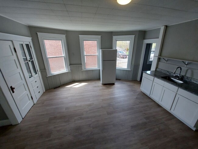 Photo - 34 Beatty St Unit Apartment 1