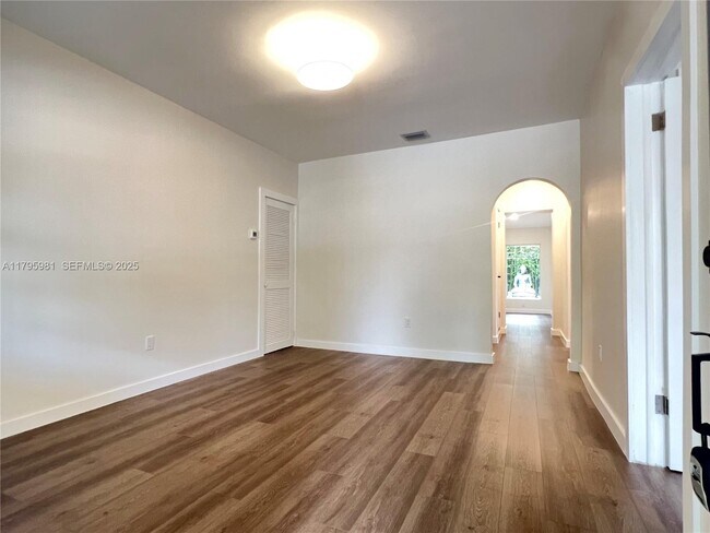 Photo - 315 NE 110th St Unit 2